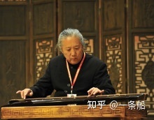 湖北省古琴演奏家（杨青）的演奏特点与风格
